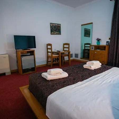 Ξενοδοχείο Bermon 4*
