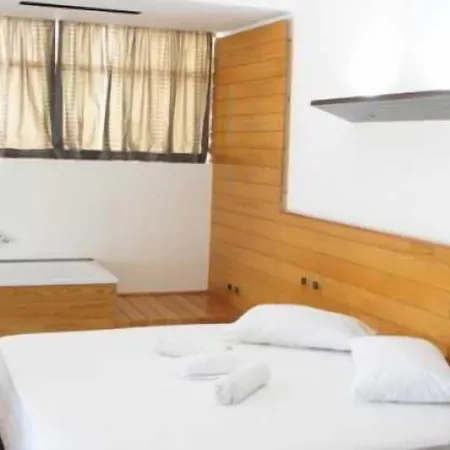 Ξενοδοχείο Bermon 4*