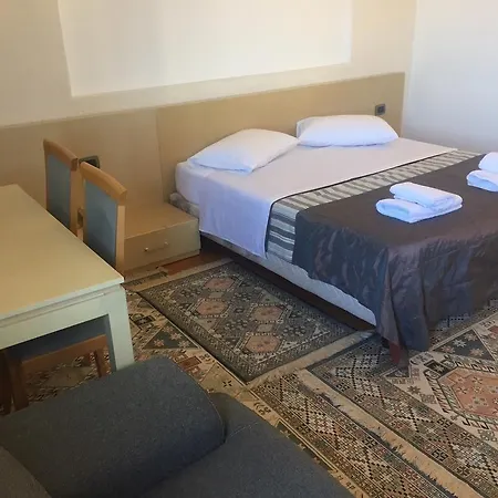 Bermon Τίρανα