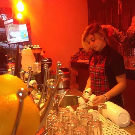 Bermon Hotel 4* טיראנה